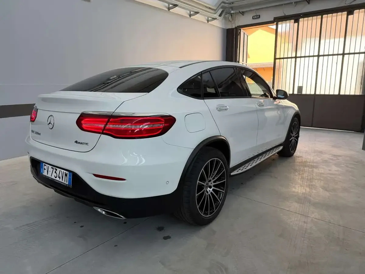 Usata Mercedes GLC350 Premium 258 CV (189 kW) 2019 Bianco SUV
