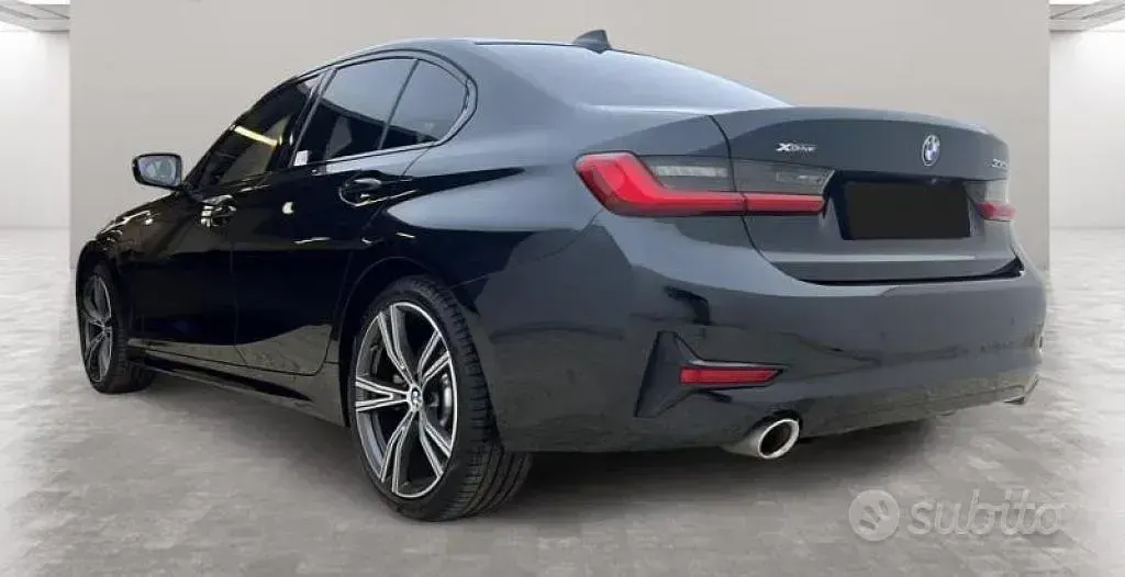 Usata BMW 330 Sport Line 184 CV (135 kW) 2021 Nero Berlina