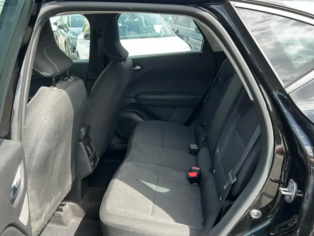 Usata Renault Captur Equilibre 143 CV (105 kW) 2024 Nero SUV