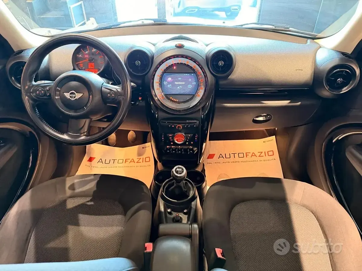 Usata Mini Cooper Countryman Business 90 CV (66 kW) 2017 Grigio SUV