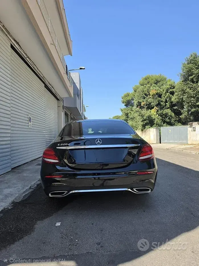 Usata Mercedes E220 Premium 2019 Nero Berlina