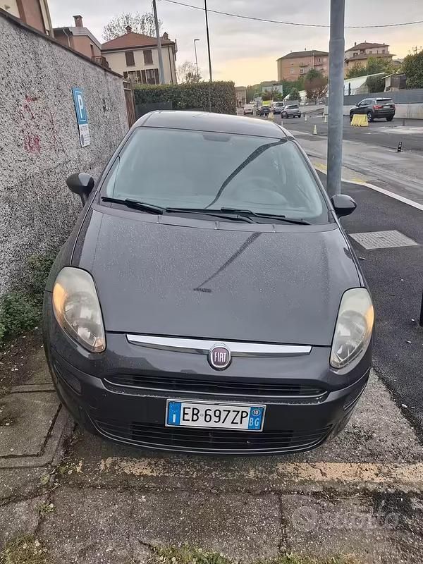 Usata Fiat Punto Evo 90 CV (66 kW) 2010 Nero Utilitaria