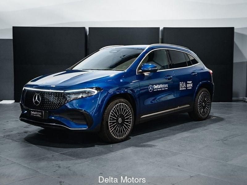 Blu spettrale Usata 2024 Mercedes EQA250+ SUV | 44.200 € (Molto cara) - Immagine 1/4