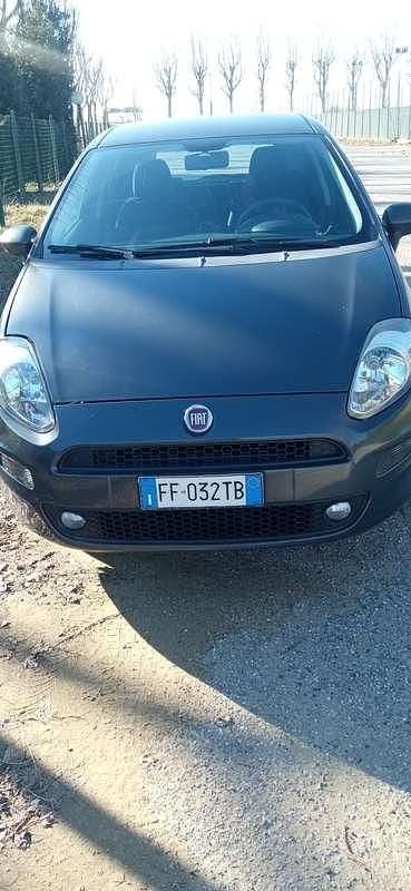 Usata Fiat Grande Punto 69 CV (50 kW) 2016 Nero Utilitaria