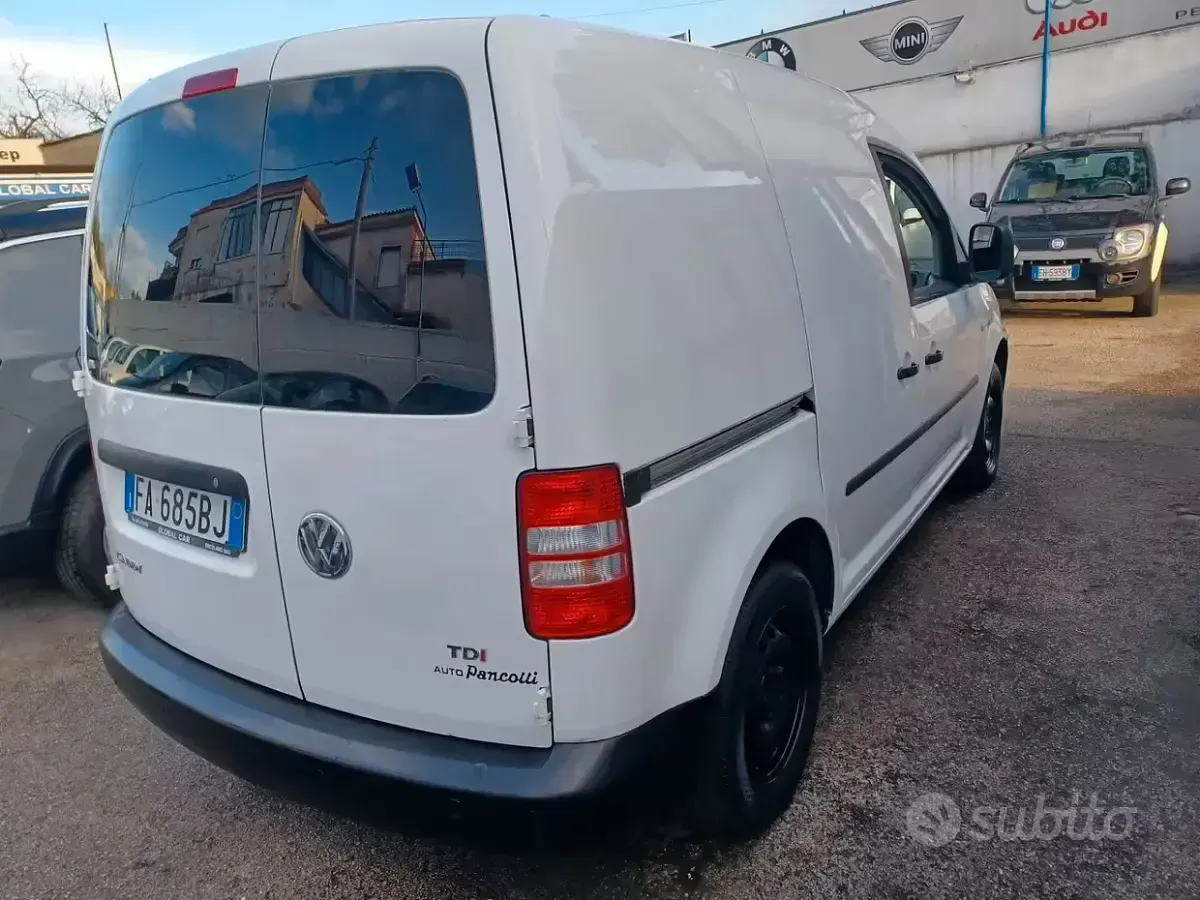 Usata VW Caddy 102 CV (75 kW) 2015 Bianco Monovolume