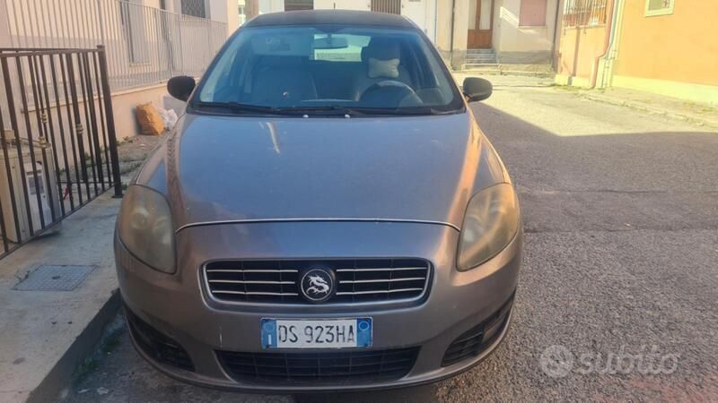 Usata Fiat Croma 150 CV (110 kW) 2008 Grigio Station wagon