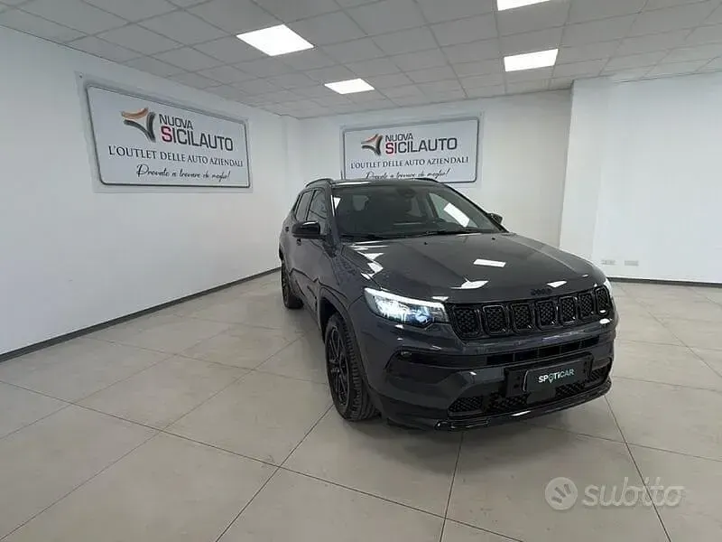 Usata Jeep Compass Night Eagle 190 CV (139 kW) 2023 Grigio SUV