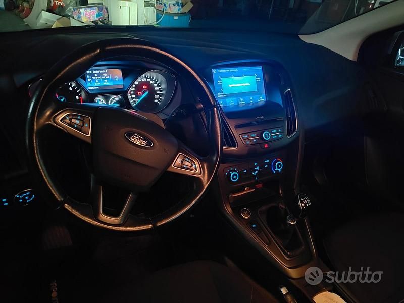 Usata Ford Focus 95 CV (69 kW) 2018 Grigio Station wagon