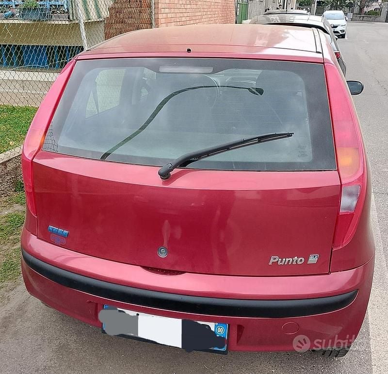 Usata Fiat Punto 2000 Rosso Utilitaria