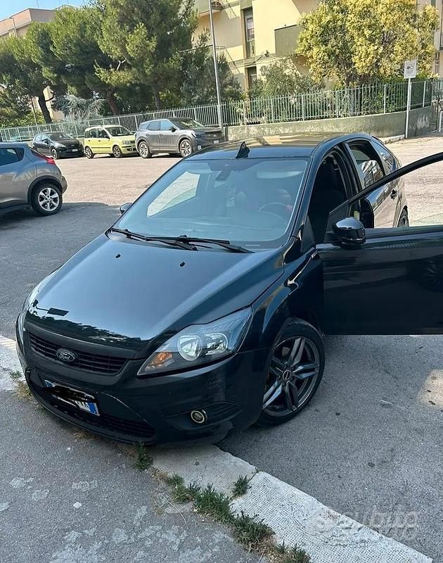 Usata Ford Focus 110 CV (80 kW) 2010 Berlina