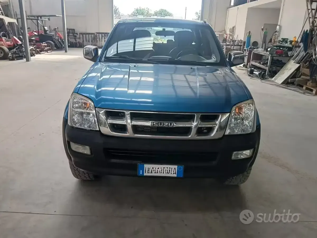 Usata Isuzu D-Max 131 CV (96 kW) 2003 Bluazzurro Pick-up