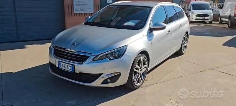 Grigio Usata 2015 Peugeot 308 SW Station wagon | 10.000 € (Buon prezzo) - Immagine 1/4