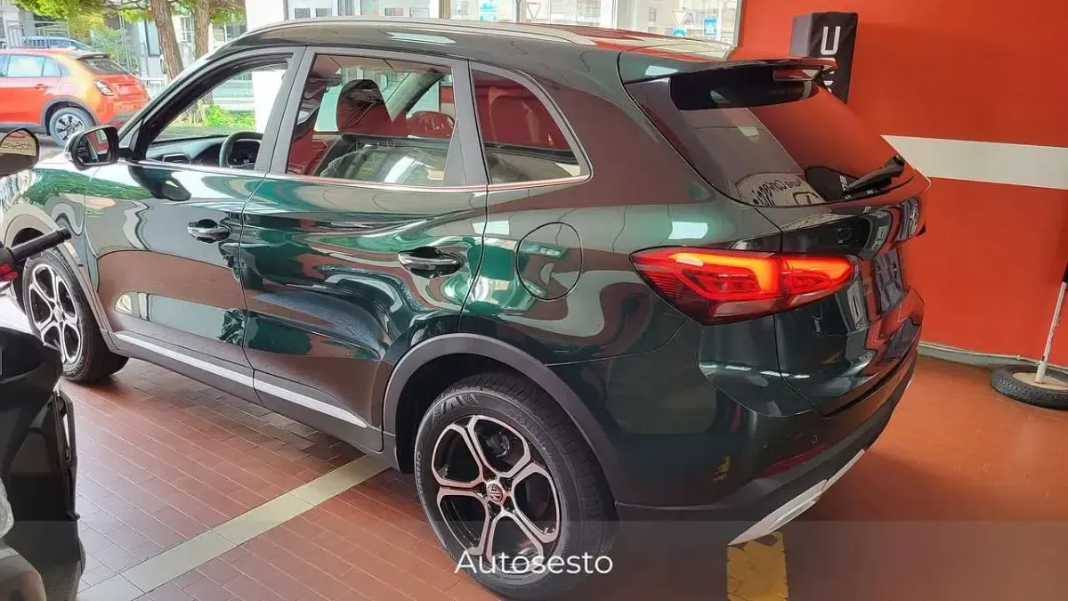 Nuova MG ZS Comfort 116 CV (85 kW) 2026 Verde SUV