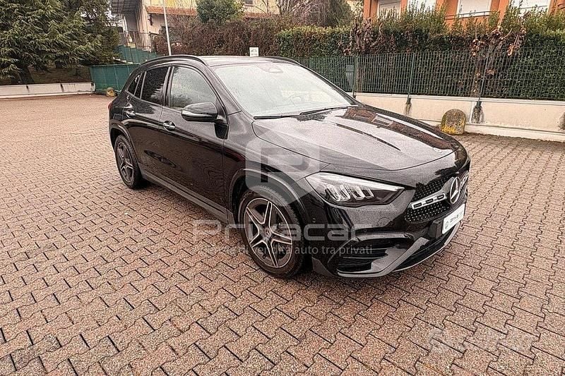 Usata Mercedes GLA200 Advanced 150 CV (110 kW) 2023 Nero SUV