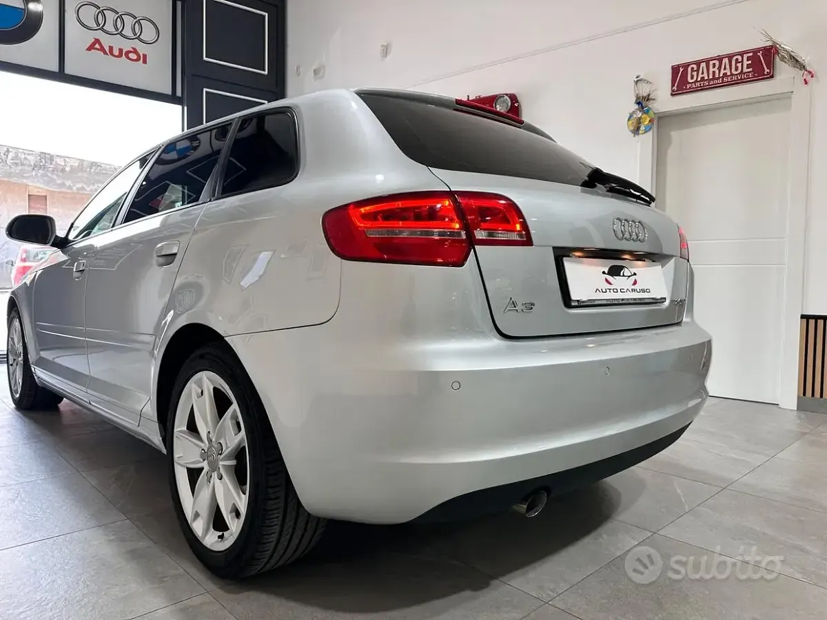 Usata Audi A3 Sportback Ambition 140 CV (102 kW) 2011 Grigio Utilitaria