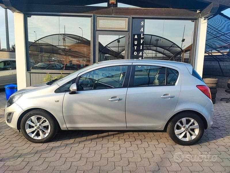 Usata Opel Corsa 85 CV (62 kW) 2014 Nero Utilitaria