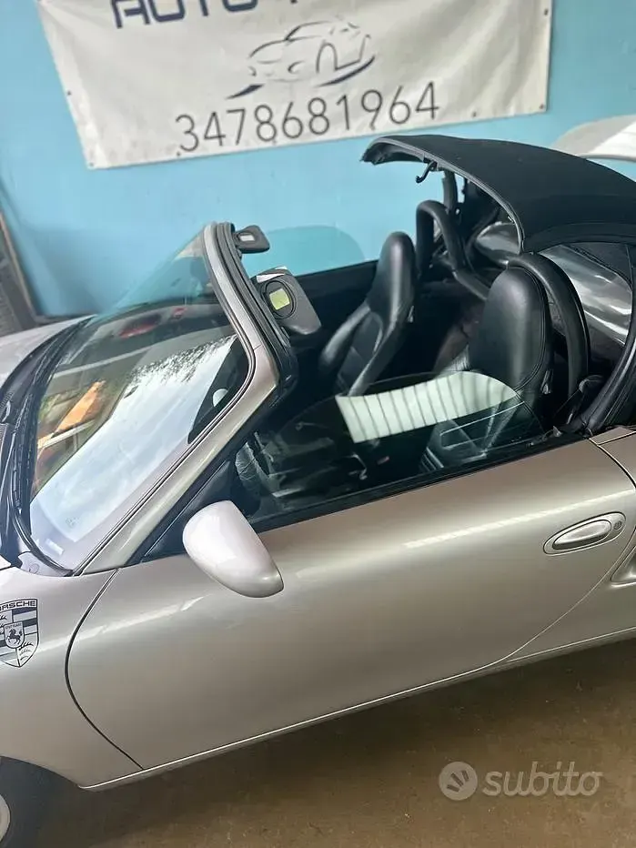 Usata Porsche Boxster 204 CV (150 kW) 1997 Grigio Cabrio