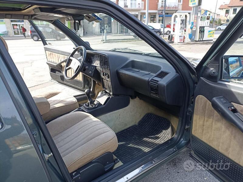 Usato 1988 Lancia Thema 2.0 Benzin 120 CV (3.500 €)