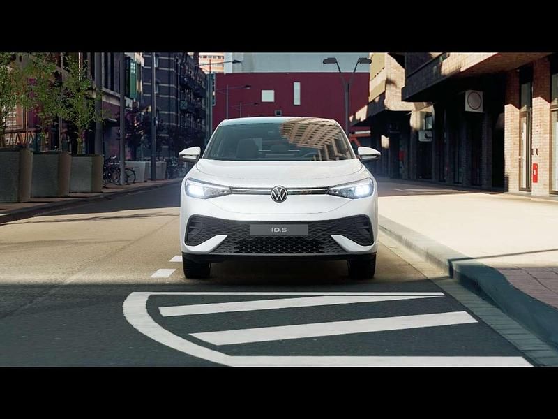 Usata VW ID.5 Pro Performance 69 kW (95 CV) 2023 Glacier white metallizzato ner SUV