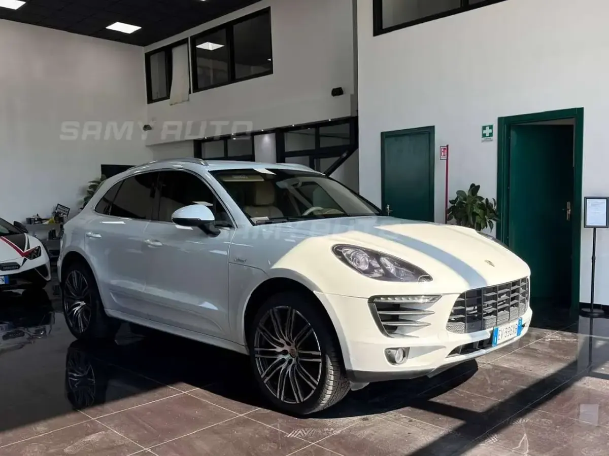 Usata Porsche Macan 250 CV (183 kW) 2014 Bianco SUV