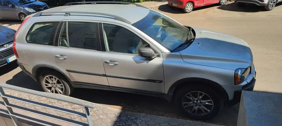 Usata Volvo XC90 163 CV (119 kW) 2003 Grigio SUV
