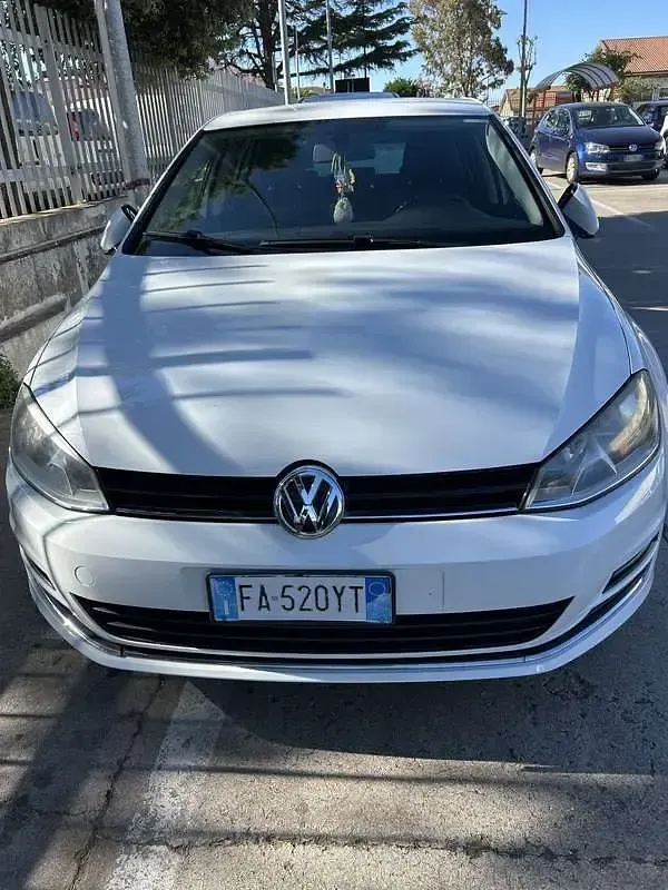 Brugt VW Golf VII Highline 110 HK (80 kW) 2015 Hvid Sedan