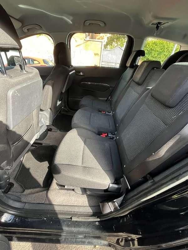 Usata Peugeot 5008 Business-Line 150 CV (110 kW) 2012 Nero Monovolume