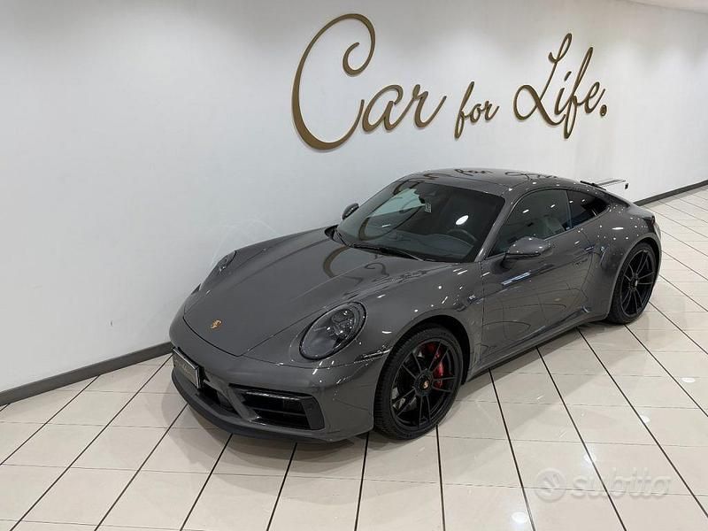 Usata Porsche 911 Carrera GTS 480 CV (353 kW) 2023 Grigio scuro Coupé
