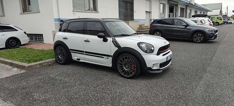 Bianco Usata 2011 Mini Cooper Countryman SUV | 5500 € (Super prezzo) - Immagine 1/4