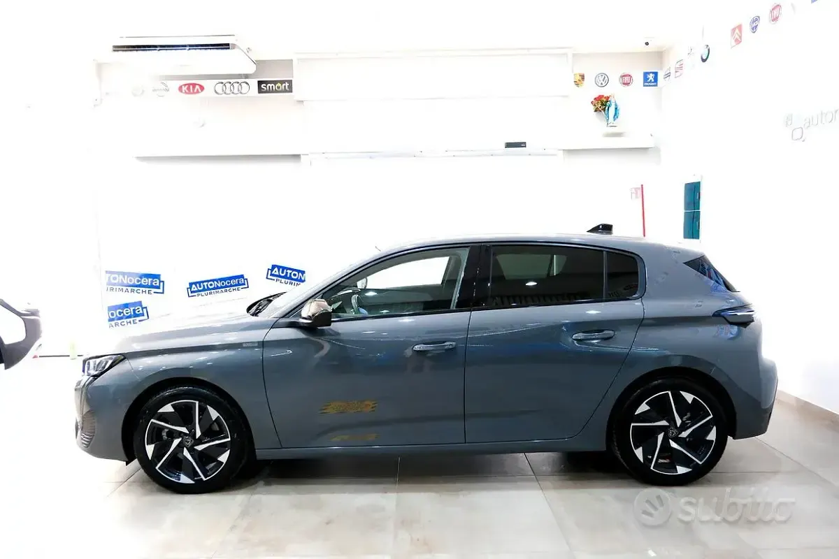 Usata Peugeot 308 Allure 131 CV (96 kW) 2024 Grigio Berlina