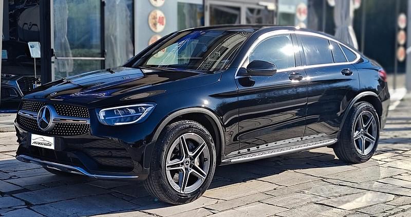 Usata Mercedes GLC300 Premium 245 CV (180 kW) 2021 Nero Coupé