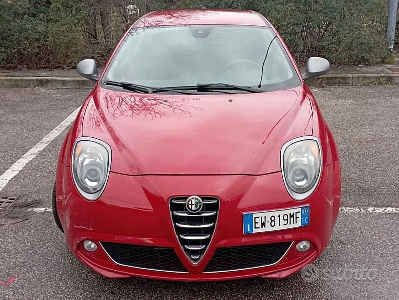 Rosso Usata 2014 Alfa Romeo MiTo Due volumi | 4800 € (Ottimo prezzo) - Immagine 1/4