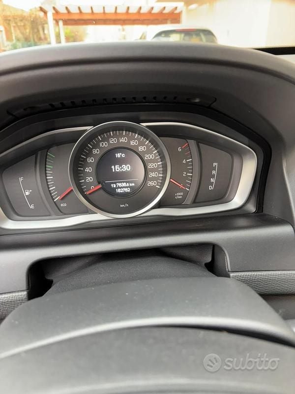 Usata Volvo XC60 150 CV (110 kW) 2016 Bianco SUV