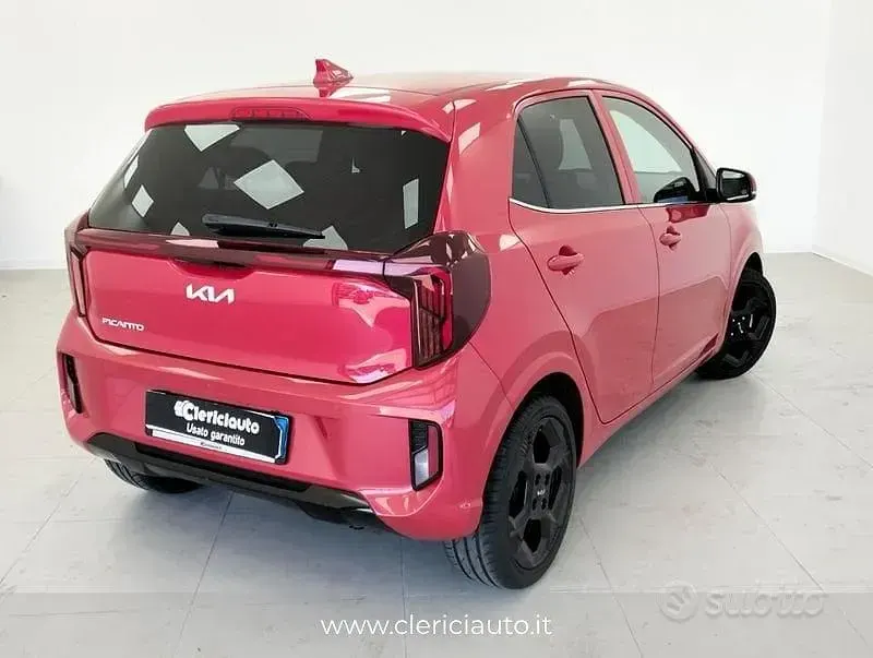 Usata Kia Picanto 63 CV (46 kW) 2024 Rosso Utilitaria