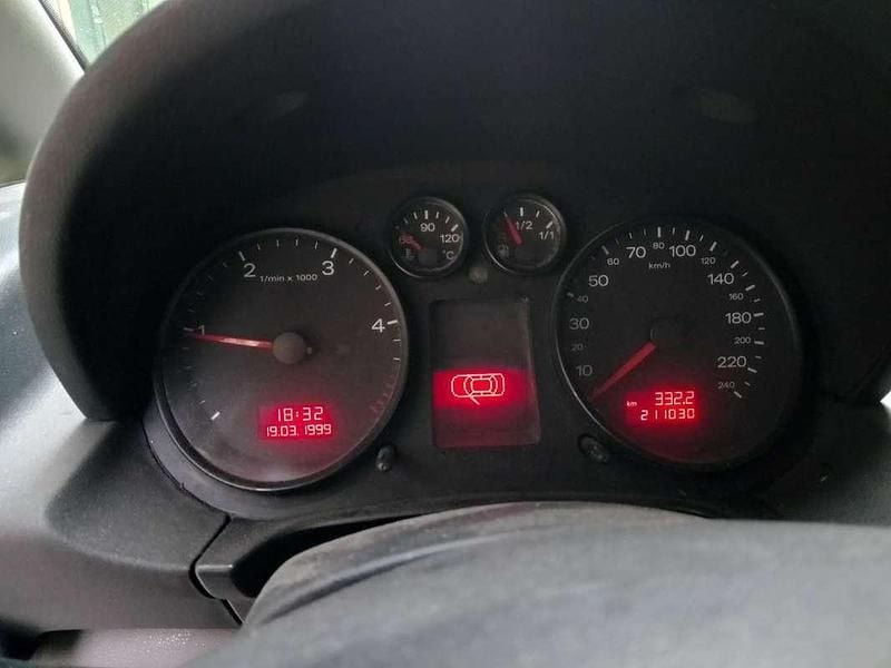 Usata Audi A2 Comfort 75 CV (55 kW) 2001 Utilitaria