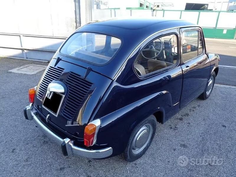 Usata Fiat 600D 1960 Blu Utilitaria