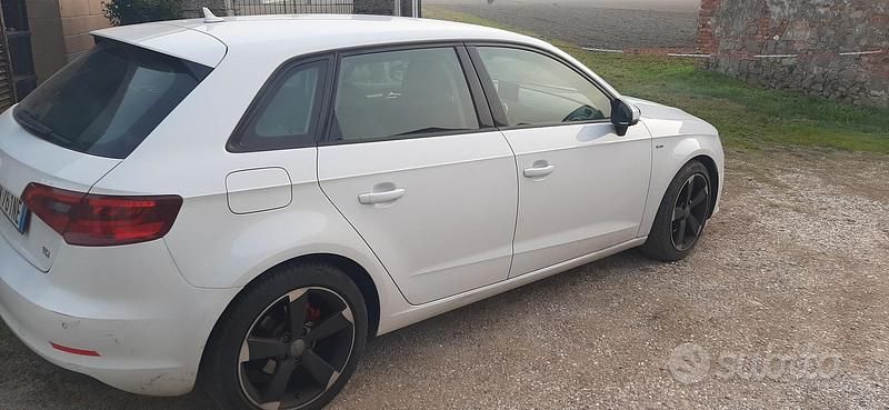 Usata Audi A3 S-Line 105 CV (77 kW) 2014 Bianco Berlina