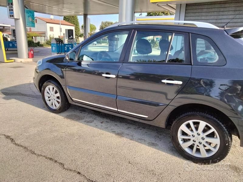 Usata Renault Koleos Dynamique 150 CV (110 kW) 2014 Nero SUV