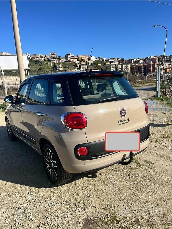 Usata Fiat 500L Lounge 105 CV (77 kW) 2014 Beige Monovolume