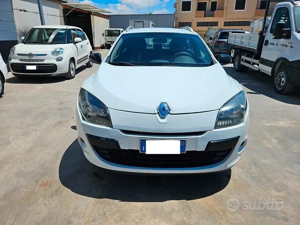 Usata Renault Mégane GrandTour 130 CV (95 kW) 2011 Bianco Station wagon