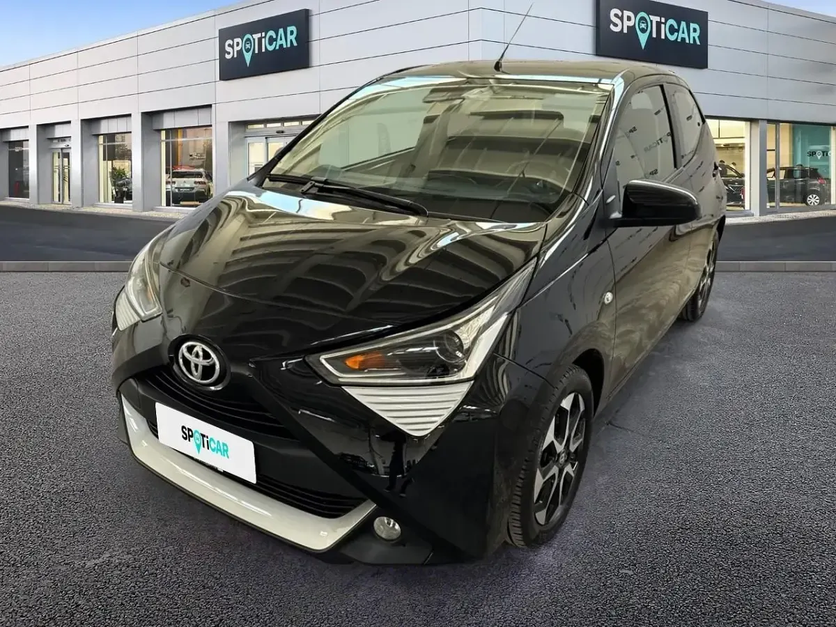 Usata Toyota Aygo Connect Style 72 CV (52 kW) 2021 Utilitaria
