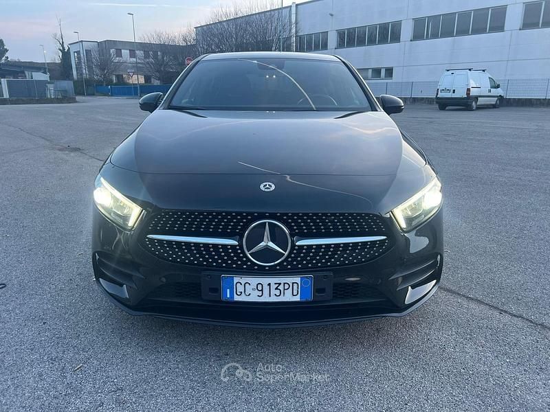 Usata Mercedes A250 160 CV (117 kW) 2020 Nero Berlina