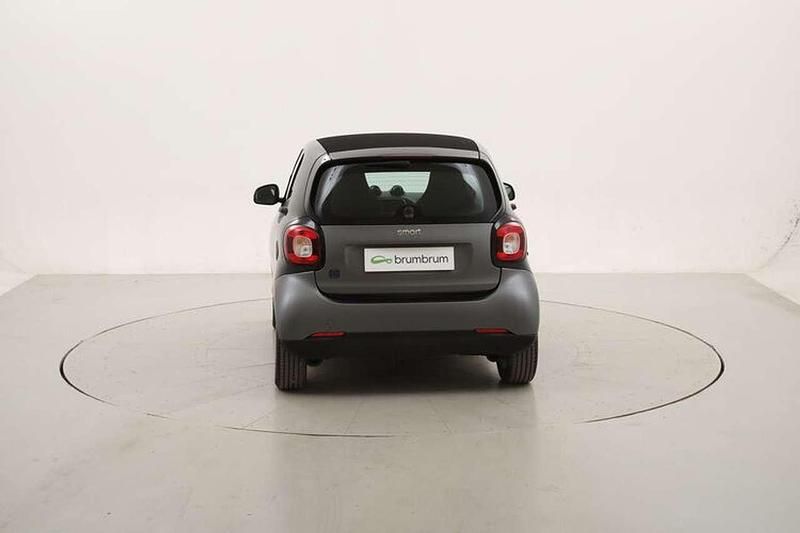 Usata Smart ForTwo Coupé Pure 41 kW (56 CV) 2022 Grigio Utilitaria