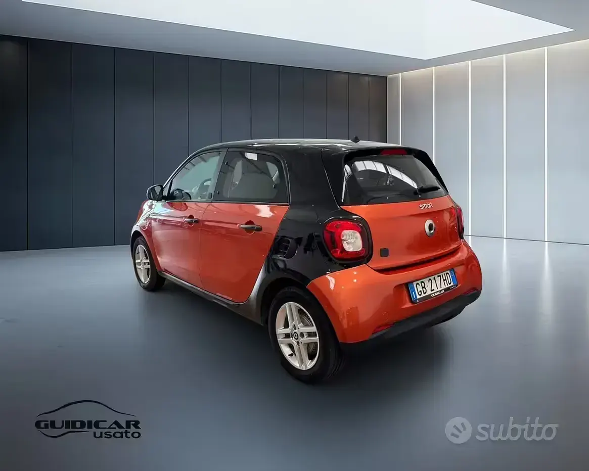 Usata Smart ForFour Electric Drive 60 kW (82 CV) 2020 Narancio met Berlina