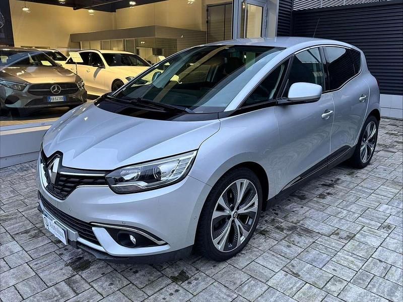 Usata Renault Scénic IV Business 110 CV (80 kW) 2018 Argento Monovolume
