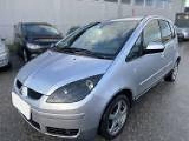 Usata Mitsubishi Colt Inform 75 CV (55 kW) 2009 Grigio(met.) Berlina
