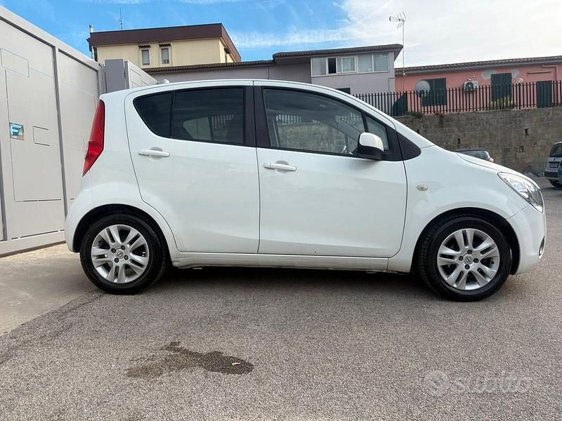 Usata Opel Agila Enjoy 94 CV (69 kW) 2011 Bianco Utilitaria