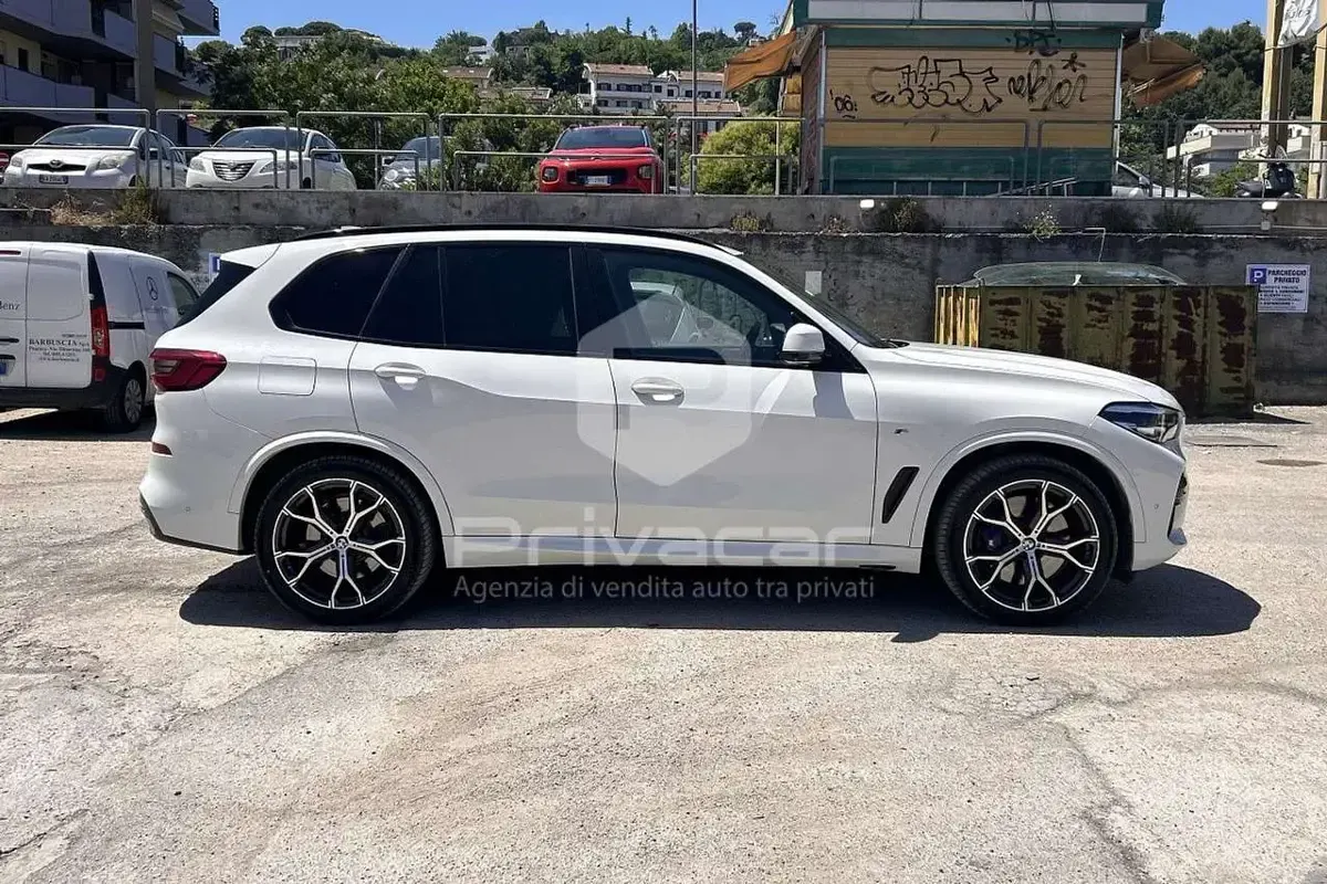 Begagnad BMW X5 M M Sport 265 HK (194 kW) 2019 Vit SUV