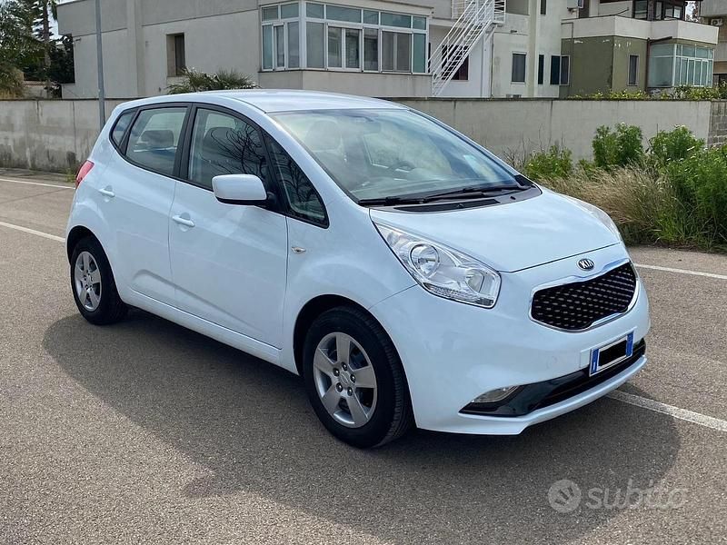 Usata Kia Venga Active 90 CV (66 kW) 2019 Bianco Utilitaria