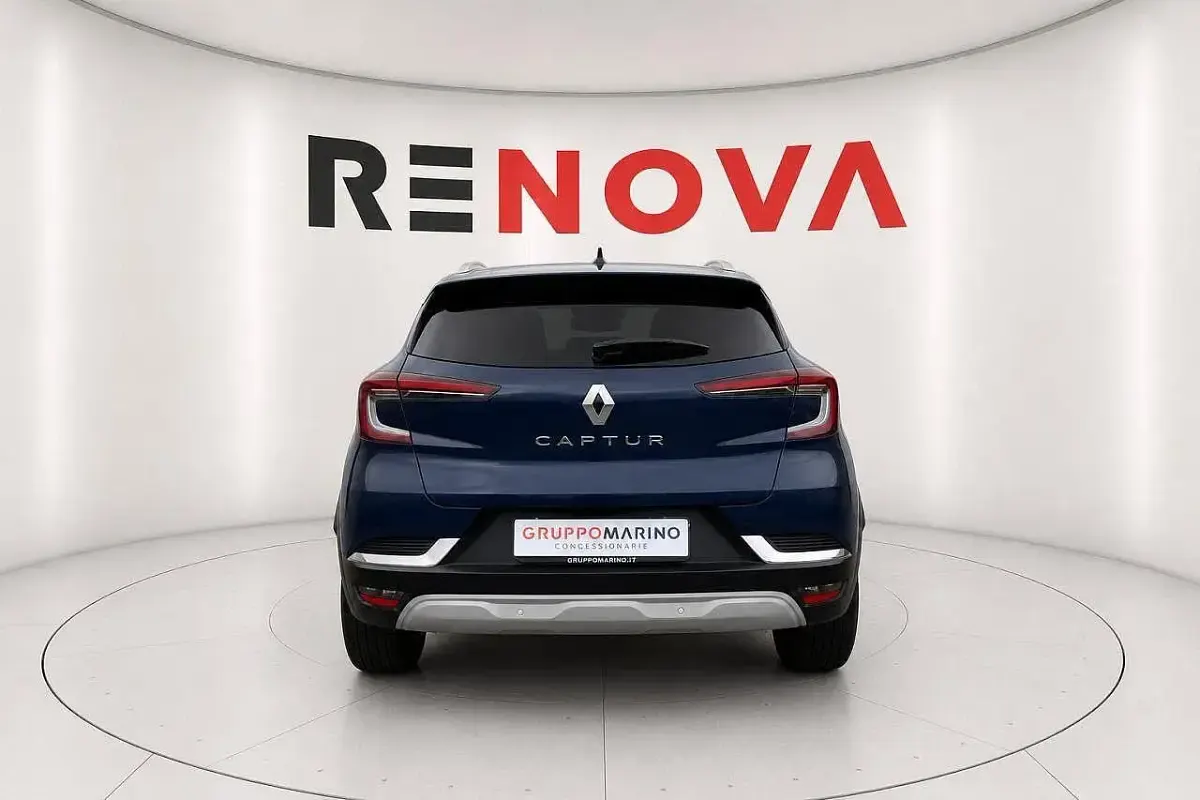 Usata Renault Captur Techno 101 CV (74 kW) 2023 Bluazzurro SUV
